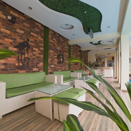 God'S Touch Apartments Signature Lagos Eksteriør bilde