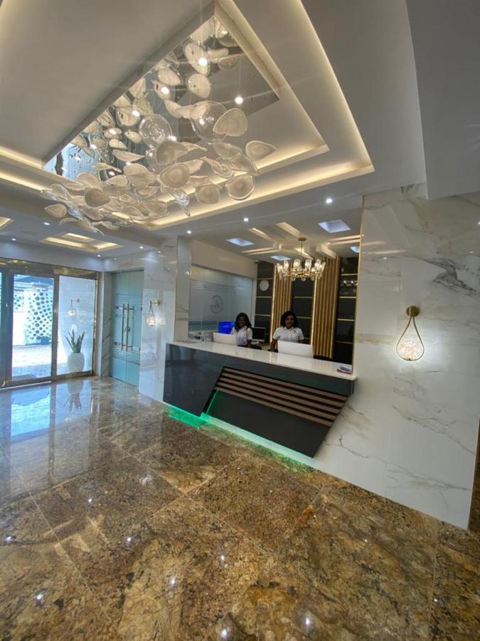 God'S Touch Apartments Signature Lagos Eksteriør bilde