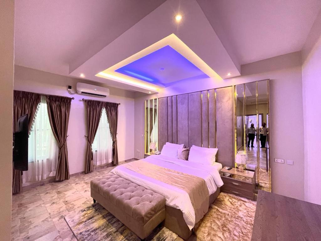 God'S Touch Apartments Signature Lagos Eksteriør bilde