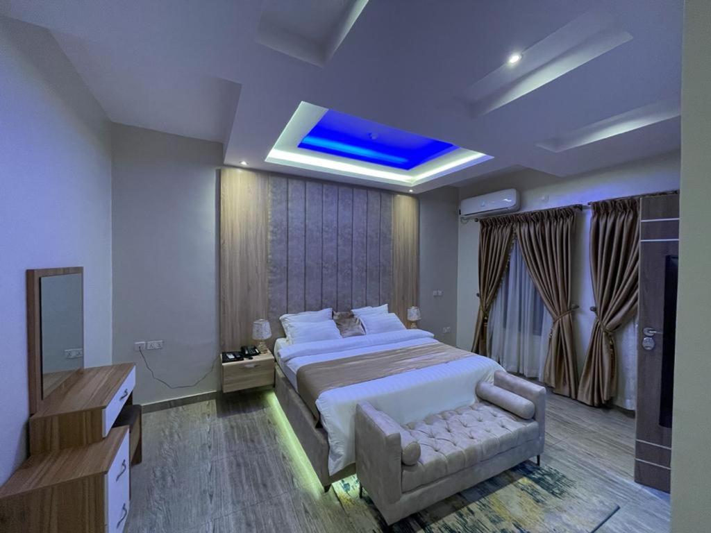 God'S Touch Apartments Signature Lagos Eksteriør bilde