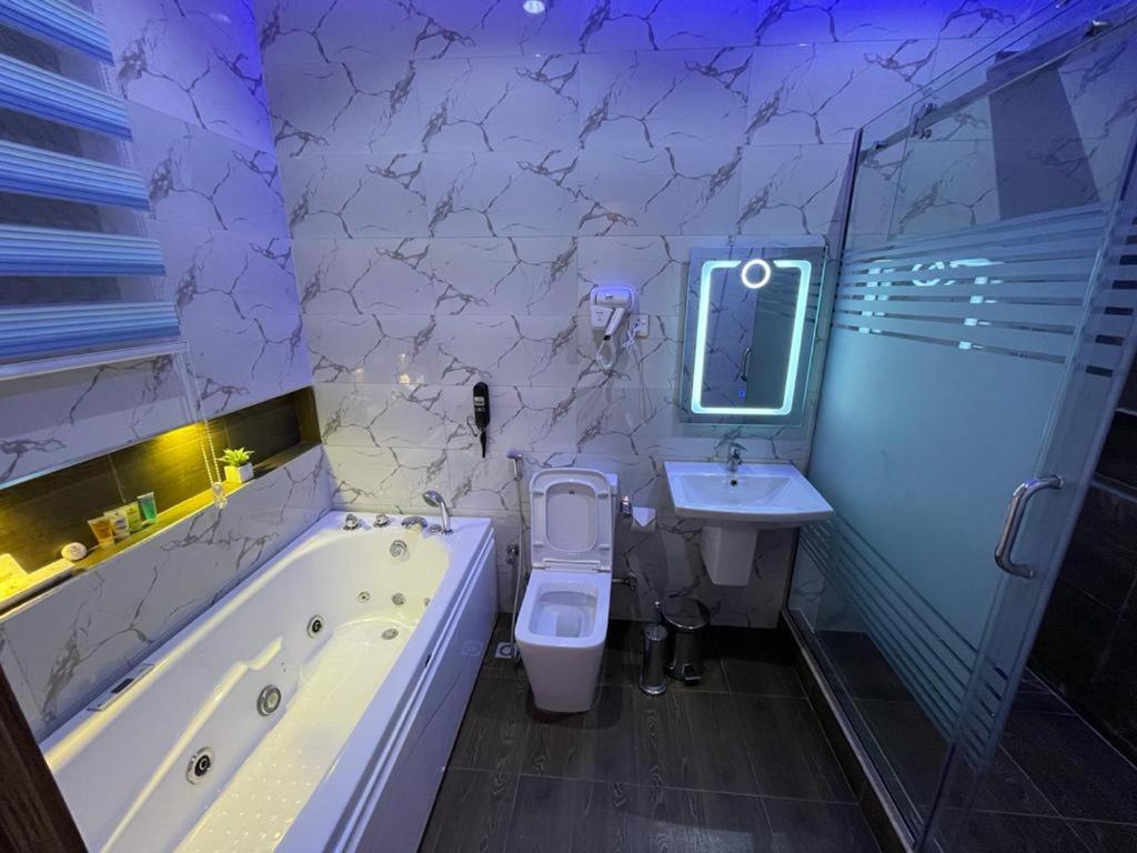 God'S Touch Apartments Signature Lagos Eksteriør bilde