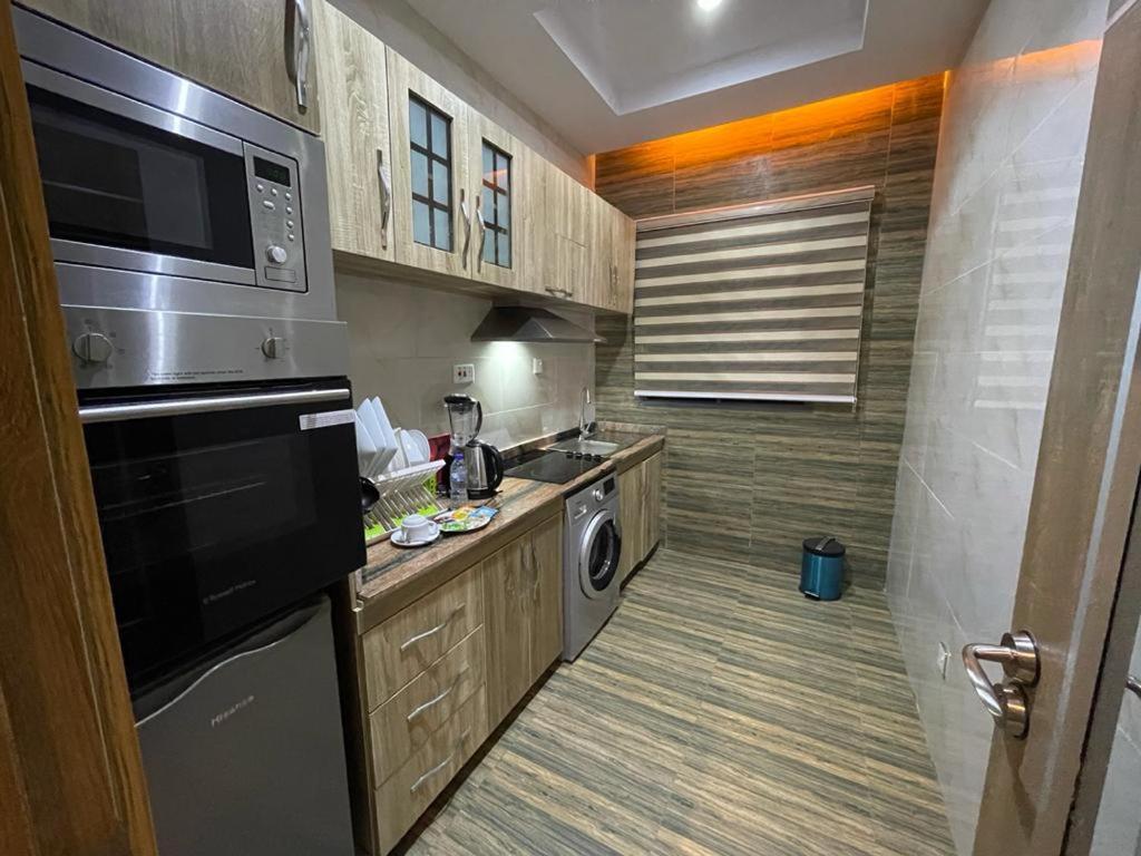 God'S Touch Apartments Signature Lagos Eksteriør bilde