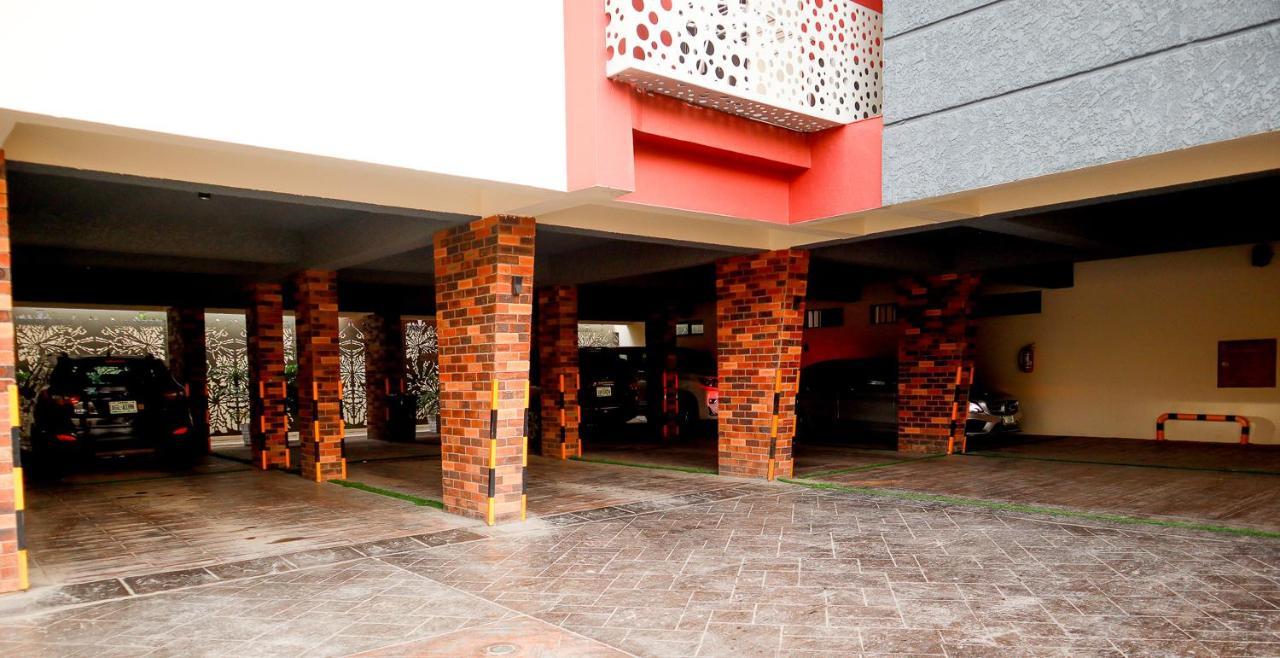 God'S Touch Apartments Signature Lagos Eksteriør bilde